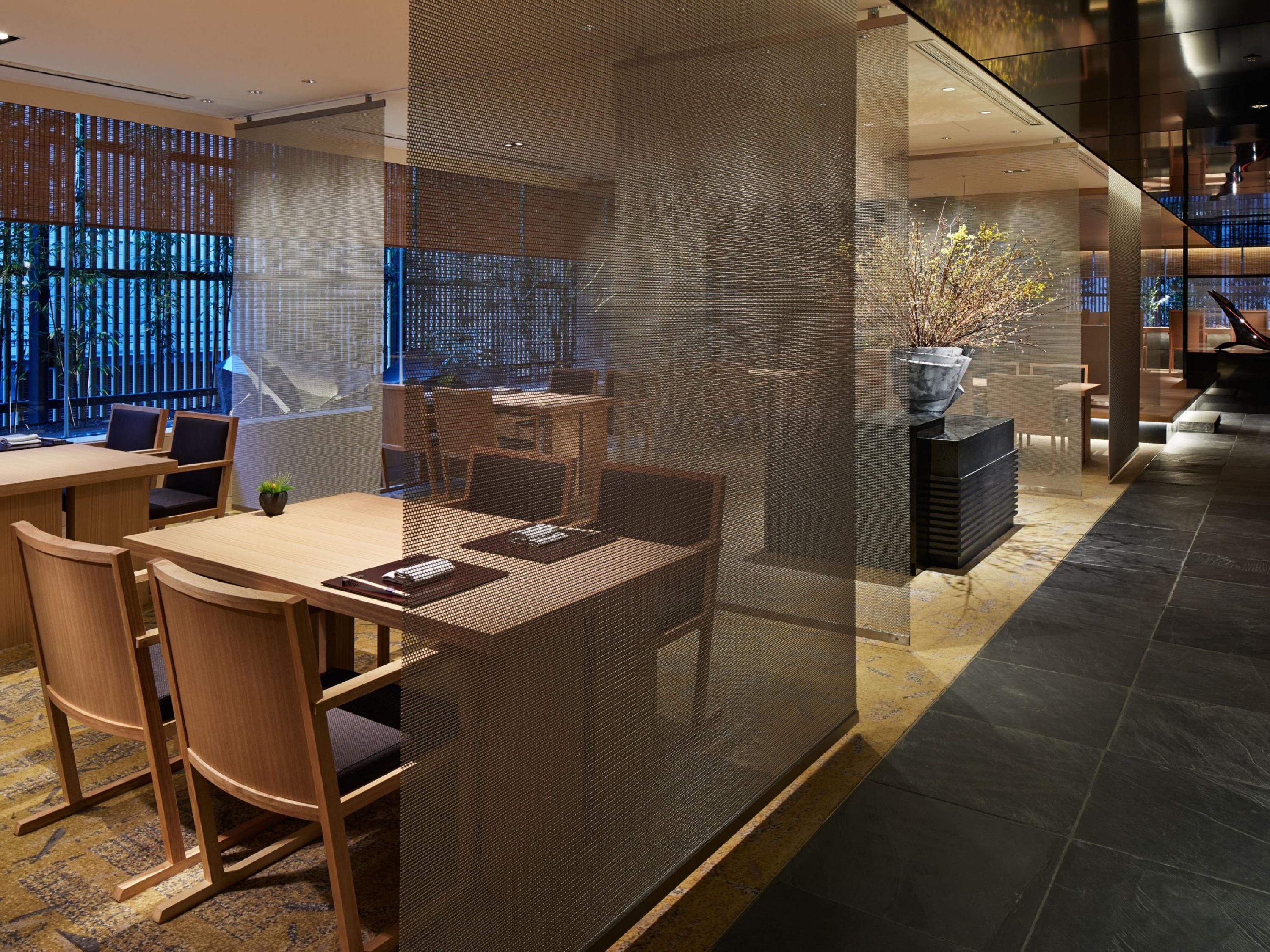 The Thousand Kjóto Exteriér fotografie Interior of the restaurant